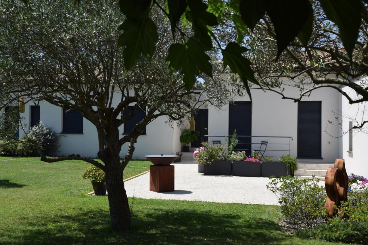 Ici Et La - Chambres D'Hotes Velleron Exterior foto